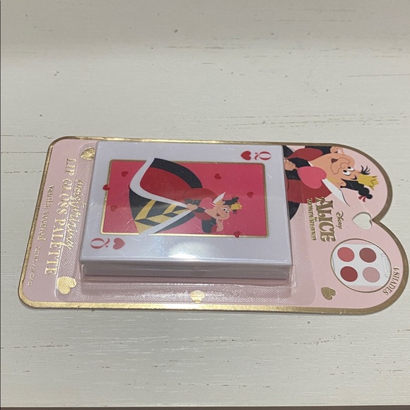 Alice in Wonderland Queen of Hearts Lipgloss Palette - 4 Shades - Picture 2 of 5